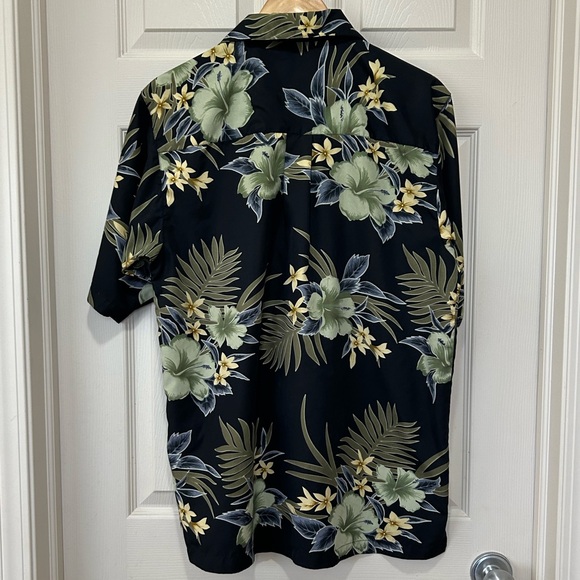 Bill Blass Men’s Hawaiian Short Sleeve Shirt - Picture 2 of 9